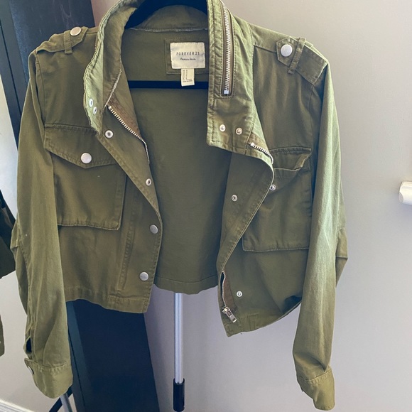 Forever 21 Jackets & Blazers - Forever 21 Cropped Jacket